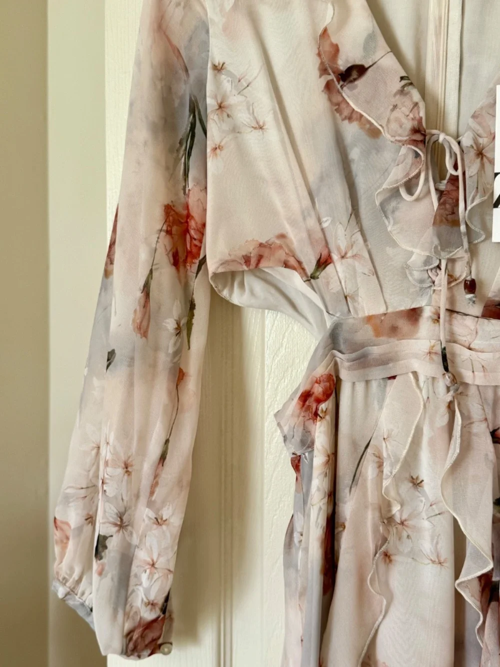 Zara Floral Cut-Out Ruffle Dress Cream Multicoloured Size XS - Picture 4 of 6